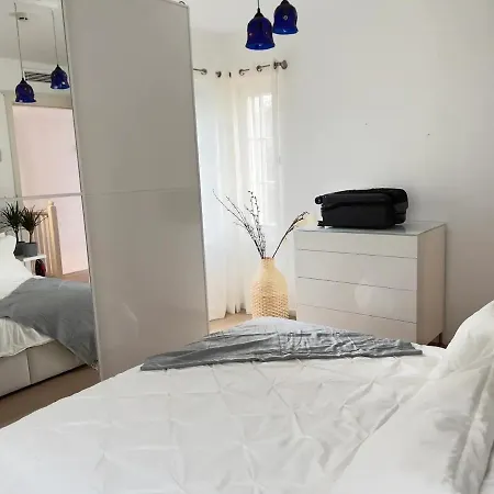 فيلة Sea Canal Townhouse غوجيك